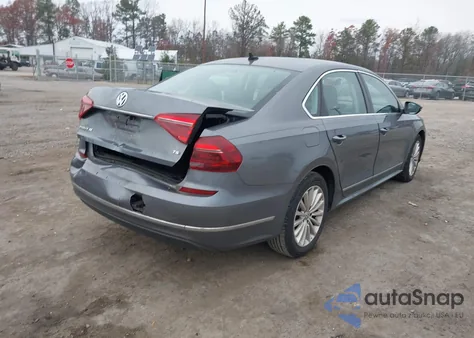 2017 Volkswagen Passat 1.8T Se z USA, uszkodzony, nr VIN 1VWBT7A39HC028601